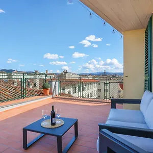 Penthouse With Big Terrace In Oltrarno Apartment Florence